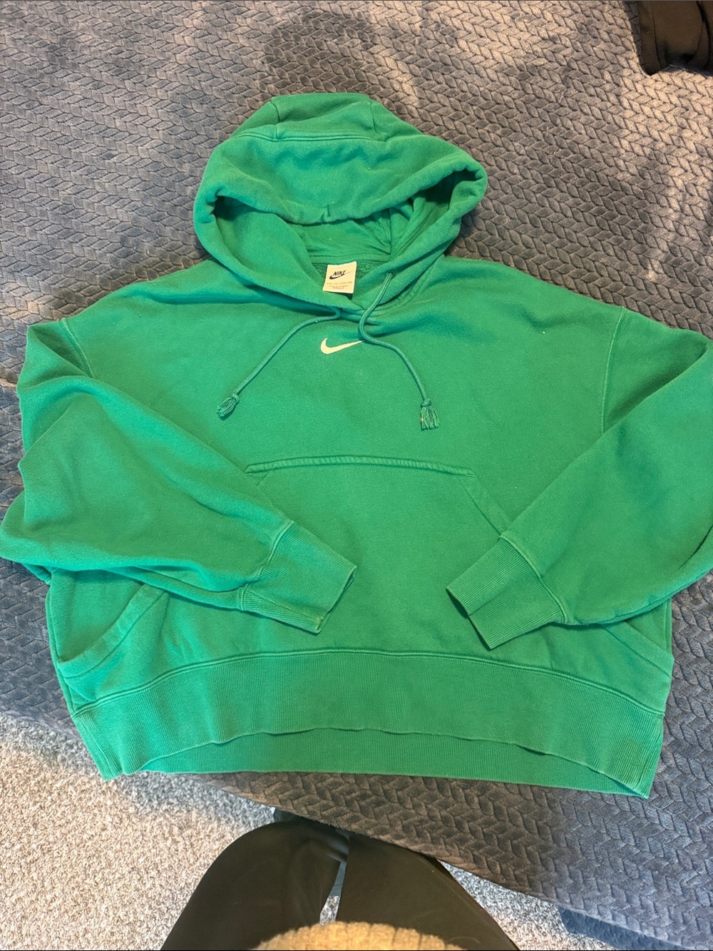 Nike Women's Hoodie Green